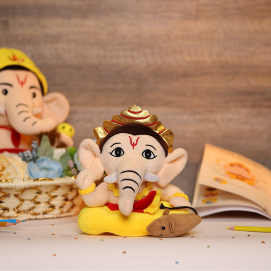 Mantra Chanting small Baby Ganesha